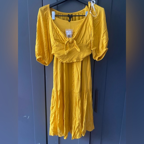 Jessica Simpson Carey Top & Kelsie Skirt in Golden Rod - Picture 8 of 10